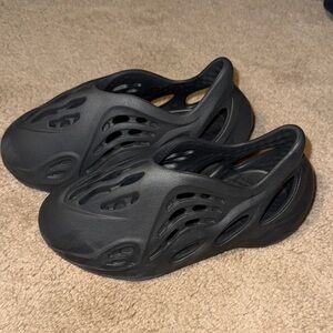 Kids Adidas Yeezy Foam Runner